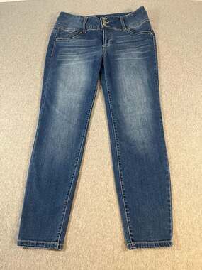 d.jeans High-Waist Triple-Button Medium Wash Stretch Skinny Blue Jeans Women’s 8